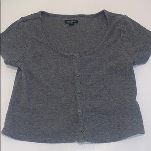 grey cropped top